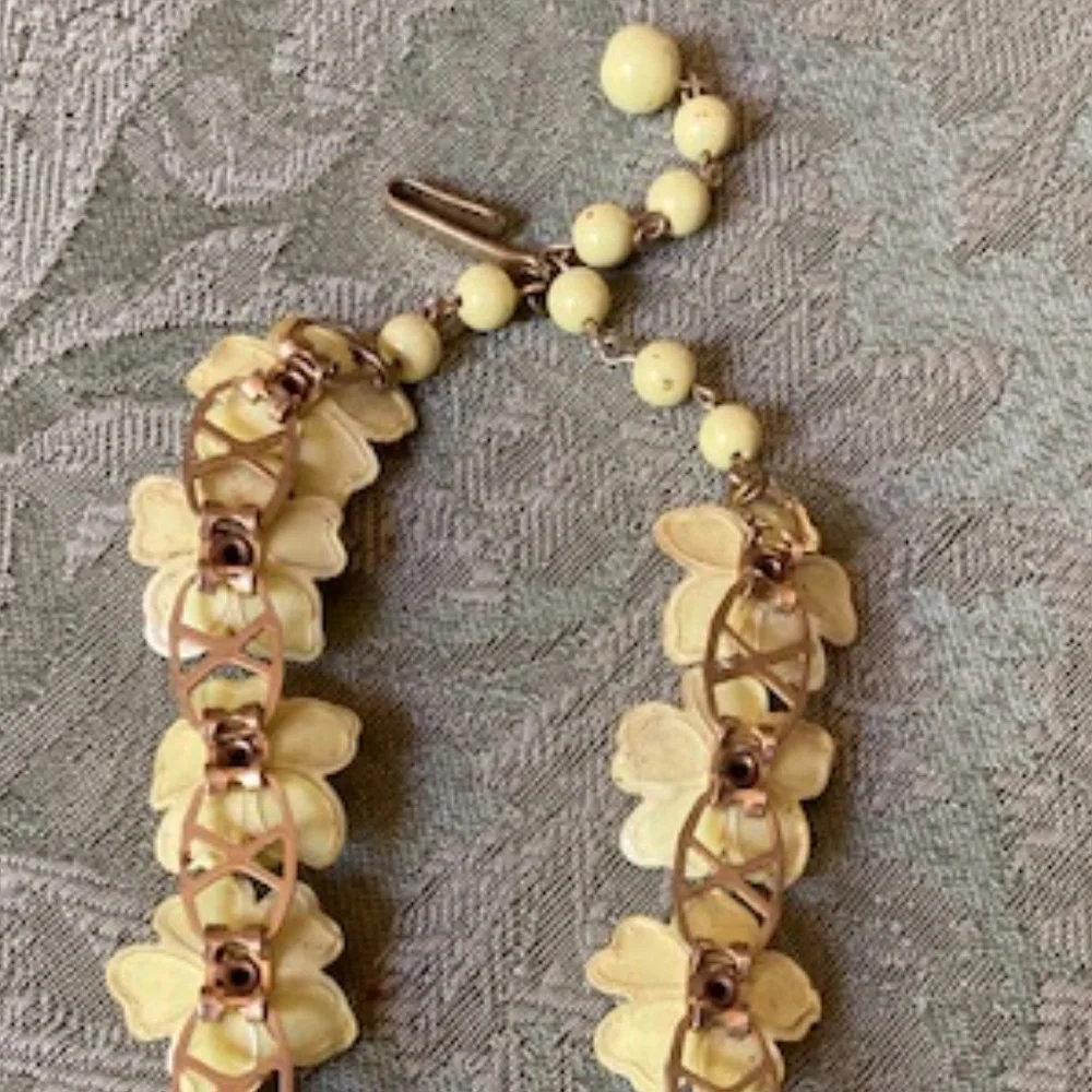 Vintage Necklace - Picture 4 of 11